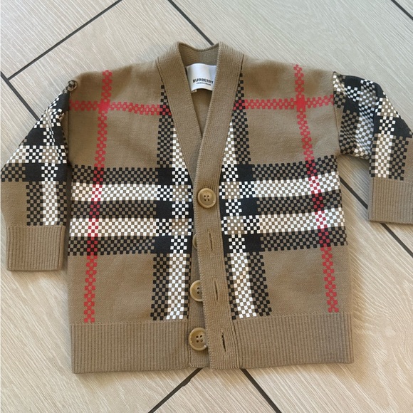 Used once in excellent cond Burberry Tan Checkered baby Cardigan 6 months - Picture 1 of 7